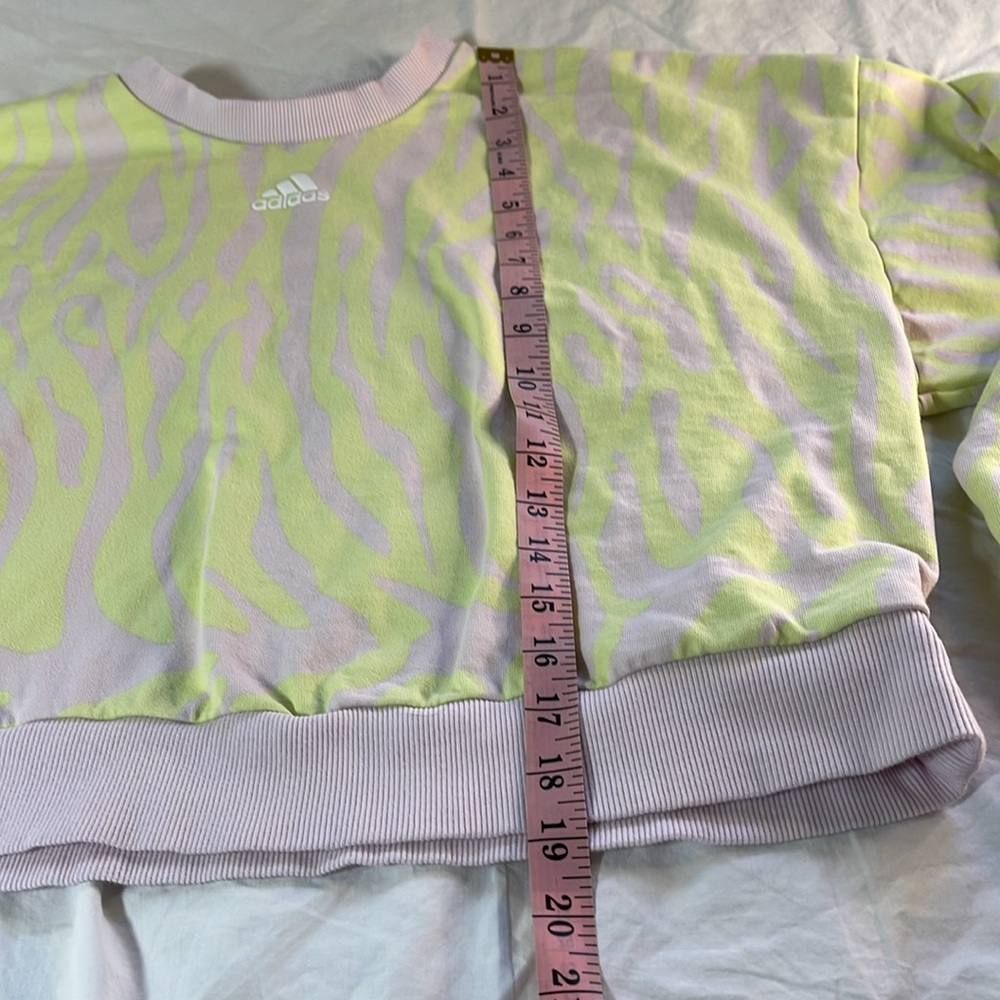 Adidas Light Yellow and Pale Pink Patterned Sweatshirt - Picture 5 of 7